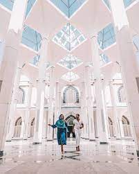 A strip of sand that only emerges from under the sea twice a month more top selangor attractions coming soon. 10 Most Instagrammable Places In Selangor Lifestyle Rojak Daily