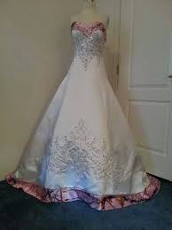 Pin By Alysha Thornton On Wedding 3 Pink Camo Wedding Dress Camo Wedding Dresses Camouflage Wedding Dresses