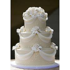 Ivory Victorian Fondant Wedding Cakes Amazing Wedding Cakes Unique Wedding Cakes