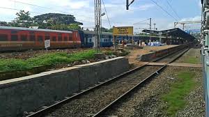 Trivandrum is one of the cities that has the maximum number of trains connecting it to thrissur station. Ernakulam Intercity Overtaking Trivandrum Superfast Thrissur Youtube
