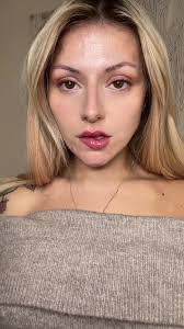 Jessica Ives's Instagram, Twitter & Facebook