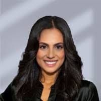 Gina Gable's Instagram, Twitter & Facebook