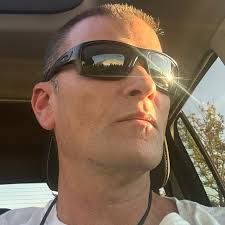 Steven Mogck (@vanmogck) • Threads, Say more