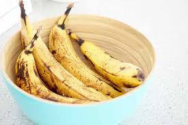How to freeze a whole banana this freezing method is best if you want a whole banana. Don T Waste Bananas Freeze Them Yummy Banana Recipes The Organised Housewife