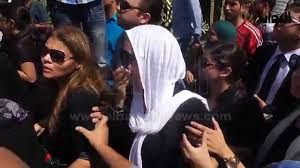 حسن الرداد ينقل غضب دنيا. Ø¨Ù€ Ø§Ù„Ø­Ø¬Ø§Ø¨ Ø¥ÙŠÙ…ÙŠ Ø³Ù…ÙŠØ± ØºØ§Ù†Ù… ÙÙŠ Ø¬Ù†Ø§Ø²Ø© Ù†ÙˆØ± Ø§Ù„Ø´Ø±ÙŠÙ Youtube