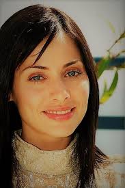 Pin de Daisy Armstrong Brown en Fashoon