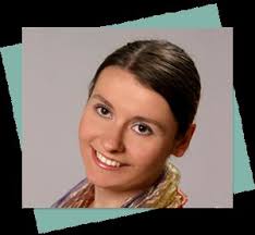 Anna Kwiatkowska (Soprano, Violin, Viola)