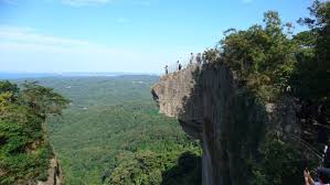 鋸山 のこぎりやま で 地獄のぞき 幼児やお年寄りでも登山 ハイキング が可能 おはかのなかのブログ