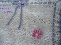 Avevo Promesso Ad Un Amica Una Copertina Per La Sua Nipotina Mi Aveva Chiesto Di Farne Una Con Le Ricamo A Punto Maglia Copertina Coperte Neonato Fai Da Te