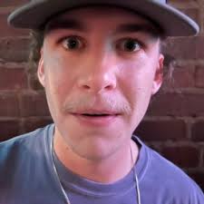 Camden Smith (@camdendeansmith)