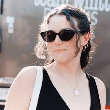 Julia James (@juliaruthjames)