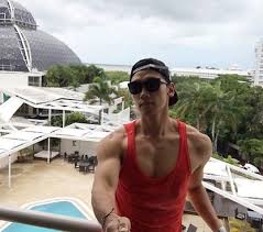 Rain Shows Off His Chiseled Muscles While Hanging Out In Australia Bi Rain Rain Pictures Rain