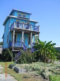 Couple S 648 Sq Ft Tall Tiny House And How It Came To Be Tiny House Exterior Tiny House Tiny House Movement