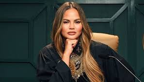 In july 2007, teigen starred on the. Chrissy Teigen Sparks Alarm With Organ Removal Surgery In Zoom Meeting