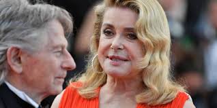 May 31, 2020 · the film star catherine deneuve kept up a lifelong affair with the rock singer johnny hallyday behind his wives' backs, it has been claimed in their native france. Catherine Deneuve Entschuldigt Sich Emma
