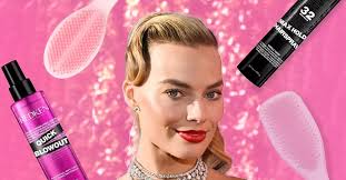 Margot Robbie Took a Retro Ponytail to Barbies World Premiere. Heres How  to Recreate the Look - EnVi Media