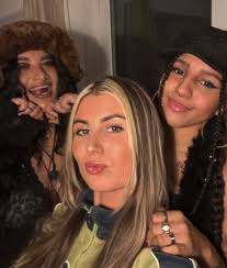 PST Fridays 🎉 This week.. we're bringing a special edition of our weekly  Resident Night to celebrate our Resident DJ @madd_edredfiresound birthday  in true PST style! Expect a night of multi-genre music,