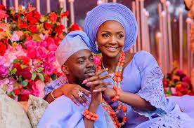 Popular singer, adekunle gold has finally confirmed his marriage to simi. Adekunle Gold Simi Share Never Before Seen Photos To Celebrate Their 2nd Wedding Anniversary Bellanaija