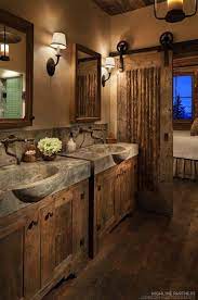 Rustic Bathroom Decor With Concrete Sinks And Barn Door Idee Bagno Rustico Arredamento Bagno Rustico Design Bagno Rustico
