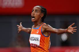 Jun 06, 2021 · sifan hassan pulveriza récord mundial de 10 mil metros previo a juegos olímpicos de origen etíope, pero representante de países bajos, esta mujer le bajó más de 10 segundos a la marca. Cdyhwgxldcmnm