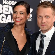 Amira pocher indir, amira pocher videoları 3gp, mp4, flv mp3 gibi indirebilir ve indirmeden izleye ve dinleye bilirsiniz. Oliver Pocher Amira Verrat Tinder Geheimnis Und Krise Mit Der Ex Habe Wirklich Geweint Stars