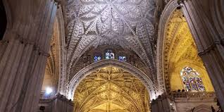 Eleonora voleva andare a trovare una sua amica in erasmus a siviglia, e io e agata ci siamo aggregate spudoratamente. Visitare La Cattedrale Di Siviglia Benvenuti In Andalusia