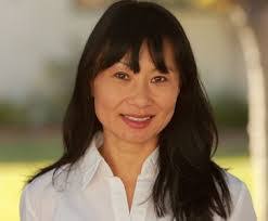 Jean Rhee's Instagram, Twitter & Facebook