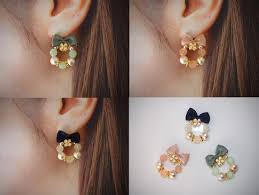 春色キャンディービーズとコットンパールのお花リースのイヤリング ピアス ノンホールピアス 揺れるゆらゆら ビーズ 手作り イヤリング 作り方 ビーズ 花 作り方