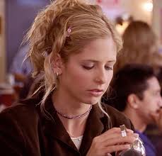 I am curious: How many of you watch Buffy the Show from Season 1 to Season  7, without skipping any episodes? It's tempting to rewatch all the  Highlights… 😉☺️😇 I think even
