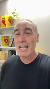 GREG IS DOING A CONCERT THIS SUNDAY!!!!