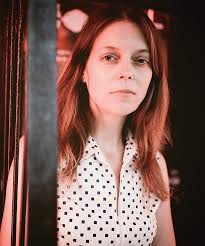 Kim Taylor howls at the moon