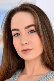 Angel Rush's Instagram, Twitter & Facebook