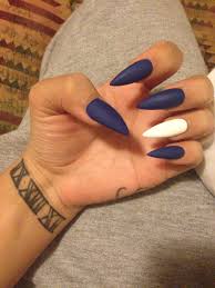 Are you feeling brave enough to try one of these stiletto nails are becoming quite the trend for those who love elaborate nail designs! Pretty Cute Tattoos Nails Matte Girly Nail Design Stiletto Nails Matte Nails Dopee Swag