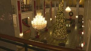 During world war ii in north africa, a medical field unit must cross the desert in their ambulance in order to reach the british lines in alexandria. Hotel Bentley Unveils Massive Christmas Tree