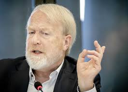 Onze vaderlandse 'james bond' (maar dan iets minder chique en sympathiek) jaap van dissel (rivm) heeft weer eens van zich laten horen. Eigenlijk Is Het Stom Toeval Dat Jaap Van Dissel Nu Onze Voornaamste Coronabestrijder Is Foto Ad Nl