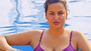 اثارت اغنية سما المصري الجديدة جدلا واسعا بين المصريين ، بعد ان تم وعبر كثيرون من المنتمين لتيار الاسلام السياسي عن غضبهم من اغنية سما المصري للرئيس مرسي. Ø¨Ø¹Ø¯ Ø§Ù„Ø­ÙƒÙ… Ø¹Ù„ÙŠÙ‡Ø§ Ø³Ù…Ø§ Ø§Ù„Ù…ØµØ±ÙŠ ØªØ·Ù„ Ø¨ØªØ³Ø¬ÙŠÙ„ Ù…Ù† Ø¯Ø§Ø®Ù„ Ø§Ù„Ø³Ø¬Ù† Lebanon