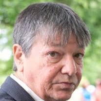 Edward Gabbard's Instagram, Twitter & Facebook