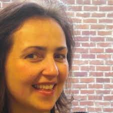 Ma mission chez Antenne Centre Télévision ——————————————————————— Il y a  exactement 15 mois, j ai accepté la mission de manager de crise au sein de  la télévision Antenne Centre. La situation… |