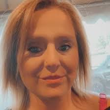 Kelly Flewelling's Instagram, Twitter & Facebook