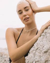 Regina Auer's Instagram, Twitter & Facebook