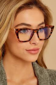 Danielle Dewhurst (danidewhurst)