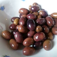Chiudete i barattoli e metteteli a testa in giù per 20 minuti. L A Salamoia Perfetta Per Olive Fatte In Casa La Ricetta Della Tradizione Svelata Dai Professionisti Delle Olive Fresche