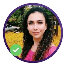 Uma vez eu conversava com uma moça, aí ele perguntou, qual sua profissão,  eu respondi, mecânico de automóveis, aí ela disse: Poxa, é incompatível  nossa profissão! Perguntei: Tu faz oq da vida?