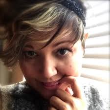 Vivian Dubois (@ViviansWorld77)