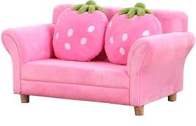 كنبة امام الشاشة