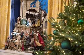 Tweeting pictures of the tree arriving, melania wrote. The White House Reveals Its Christmas Decorations Melania Trump Unveils 2017 Holiday Decor