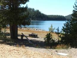 Oregon is rich with lakeside camping opportunities — the state is full of lakes. Cabin Lake Campground Bend Oregon Rv Parks Mobilerving Com