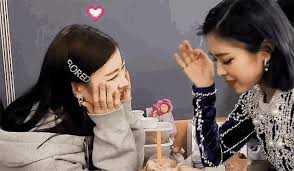 Here's a compilation of lia fangirling over ryujin ♡she likes her so much and it shows!!! Ryujin Lia Gif Ryujin Lia Itzy Discover Share Gifs