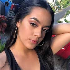 Karina Zayas's Instagram, Twitter & Facebook