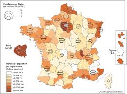 Pourquoi ne pas essayer l'expérience «les loups de chabrières», où vous pouvez voir des loups dans leur (presque) habitat naturel. France Population Larousse